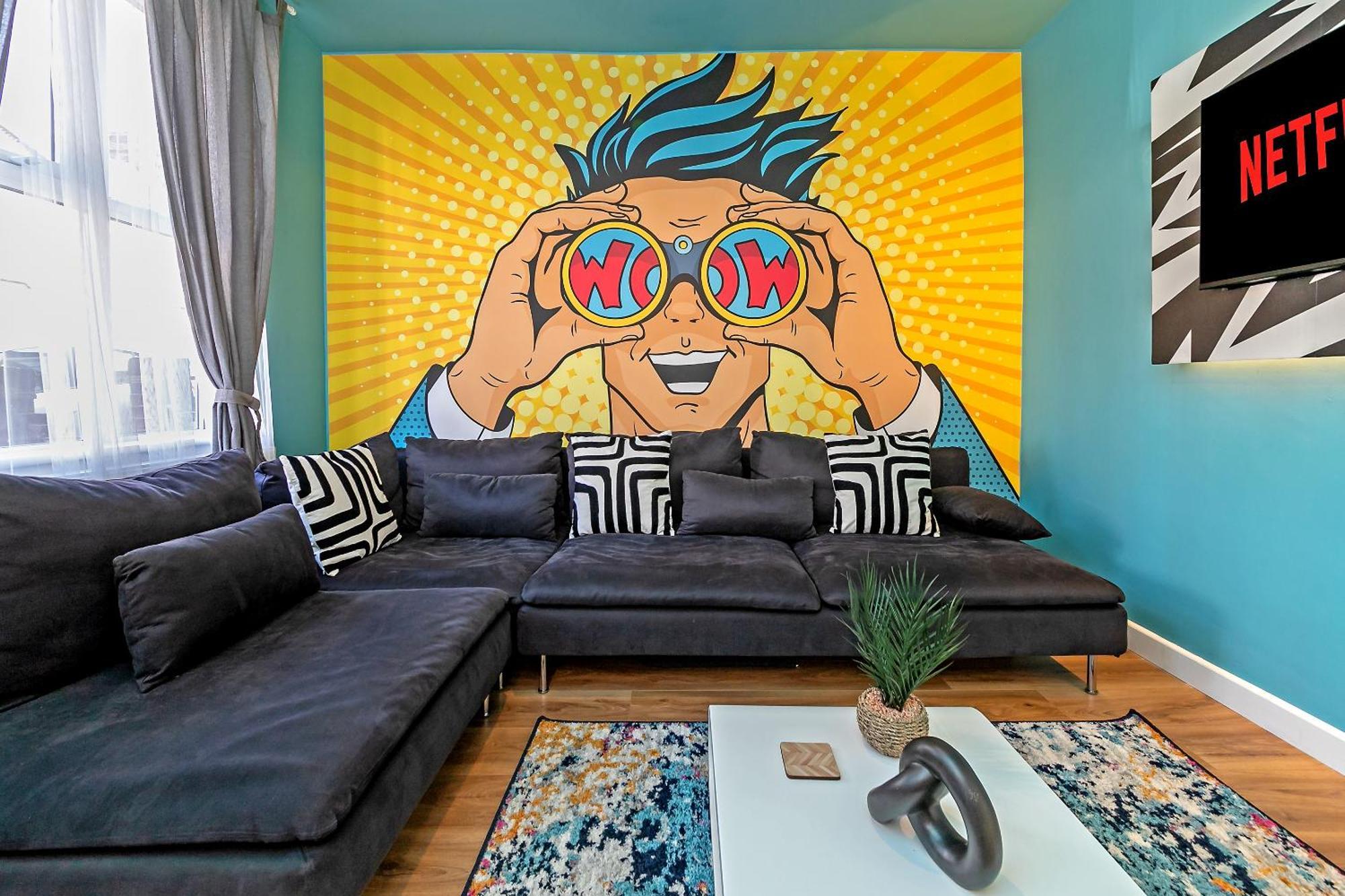 Exclusive Town Centre Home, Free Parking, Walk To Train Station, Near Airport, Luxury Stay, Garden, Pop Art Decor Luton  Esterno foto
